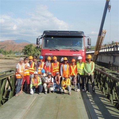 Filipini Tip 321 30-metar dvostruki-jednoredni-ojačani Bailey čelični most